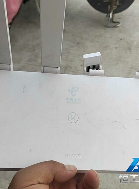 询价华为TC7102wif63000M千兆路由器。有电