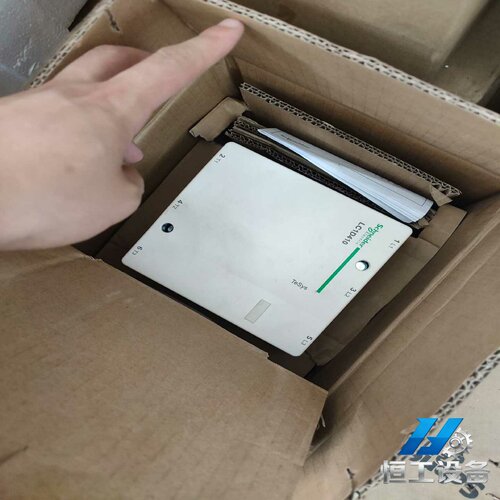 询价施耐德LC1D410Q7C交流接触器全新原盒原装产品还有最后
