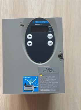 施耐德驱动器LXM05BD17M2 1.2KW 成色95新-议价
