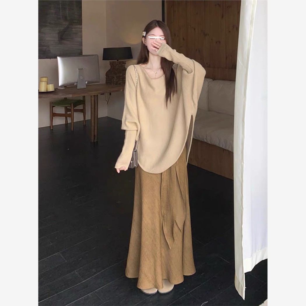 蝙蝠袖套头毛衣女秋冬季2025宽松慵懒风高级感气质不规则针织上衣