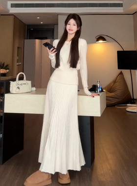 法式气质感显瘦针织连衣裙子女秋冬新款长袖内搭毛衣收腰长裙套装