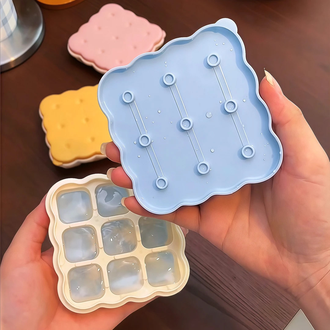 饼干冰格模具带盖创意家用食品级PP迷你冰块易脱模储冰自制冰块盒
