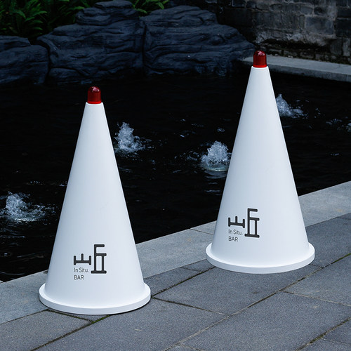 雪糕筒提示牌路锥形桶路障禁止停车挡车桩指示牌安全隔离定制logo