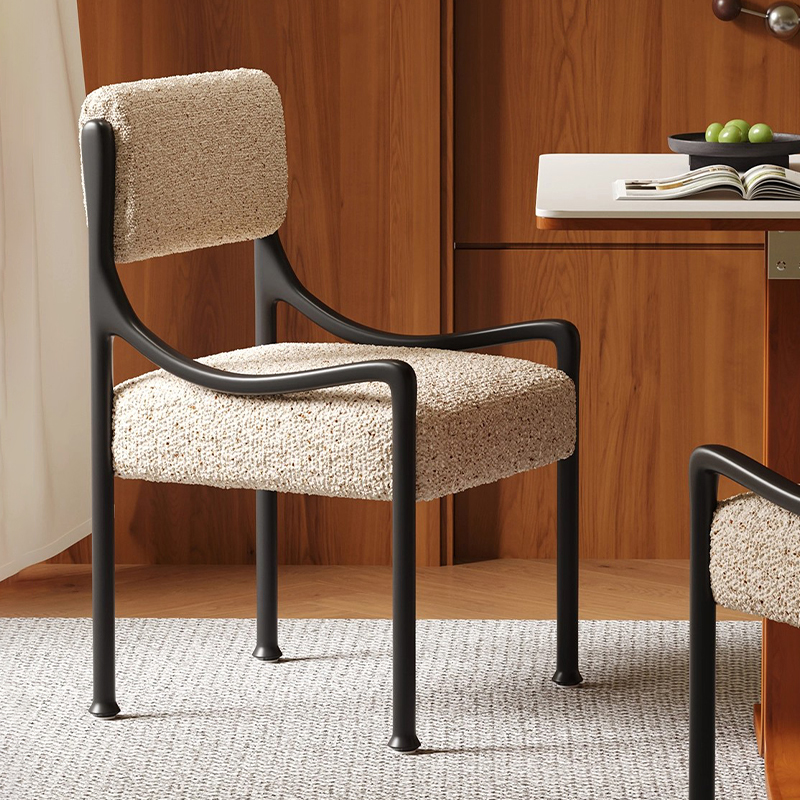 法式复古奶油风软包餐椅实木客厅轻奢设计师书房羊羔绒梳化妆凳子