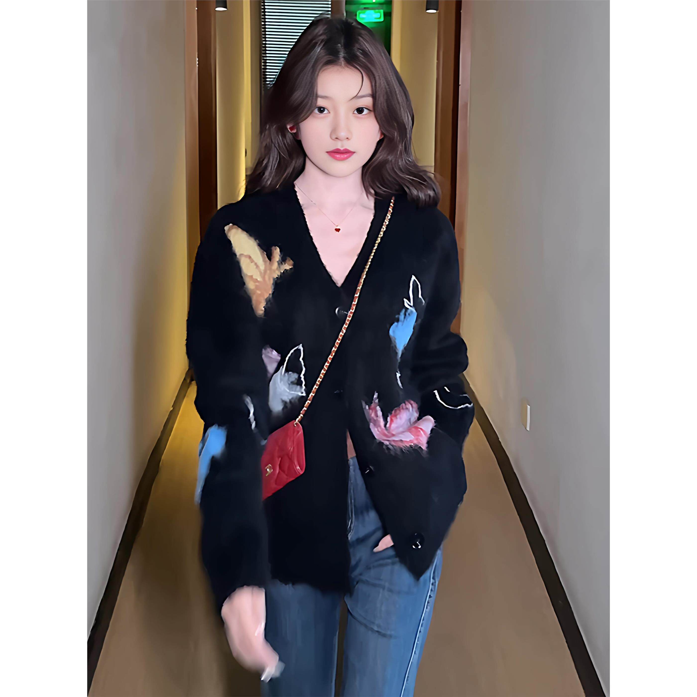 蝴蝶提花黑色毛衣外套女秋季慵懒风宽松休闲百搭软糯针织开衫上衣