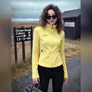 2026冬季新款洋气多巴胺风鹅黄色上衣拉链外套显瘦高级感韩版长袖