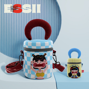 蛋插画师联名款 臭臭 可爱卡通搞怪立体斜挎包牛角水桶包 款 完美款