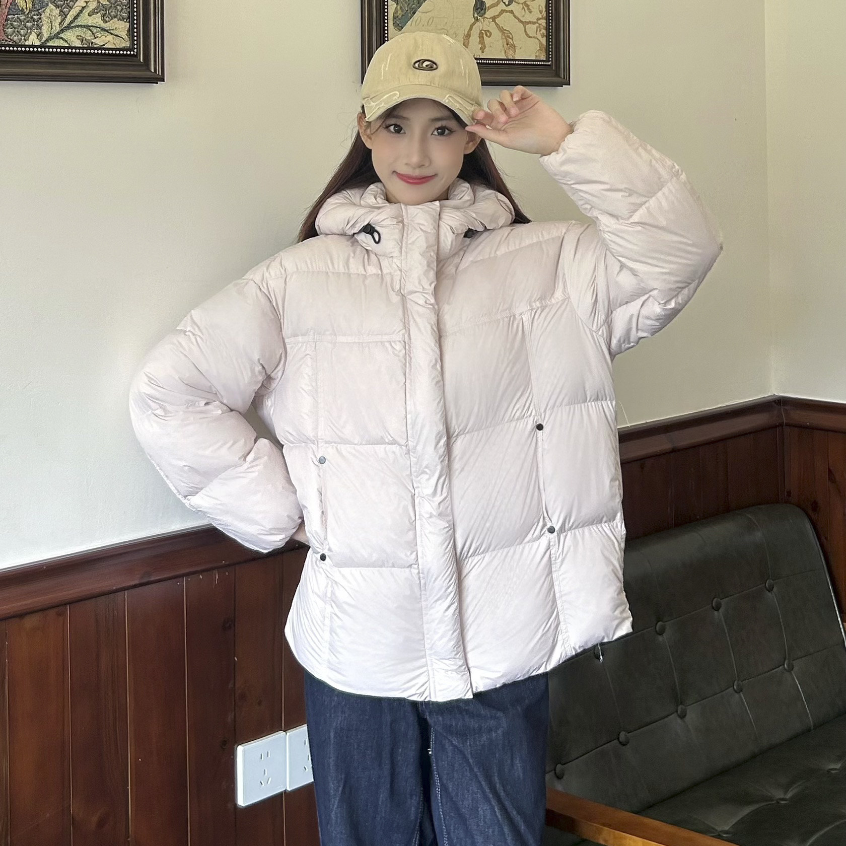 泡芙短款白鸭绒羽绒服女2025冬季新款加厚韩版保暖连帽面包服外套