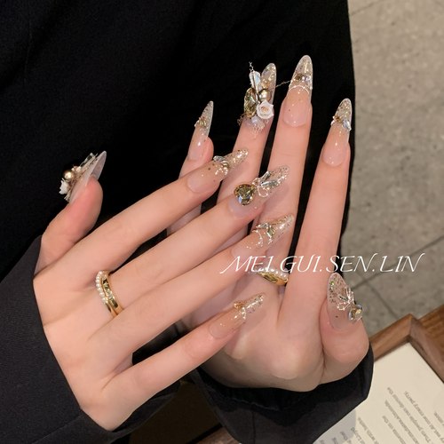 玫瑰森林漫迹槟川爆闪穿戴甲手作长款轻奢香槟大钻显白千金美甲