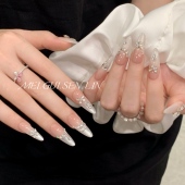 玫瑰森林珊瑚蝶穿戴甲中长款 显白纯欲渐变温柔美甲法式 高级杏仁甲