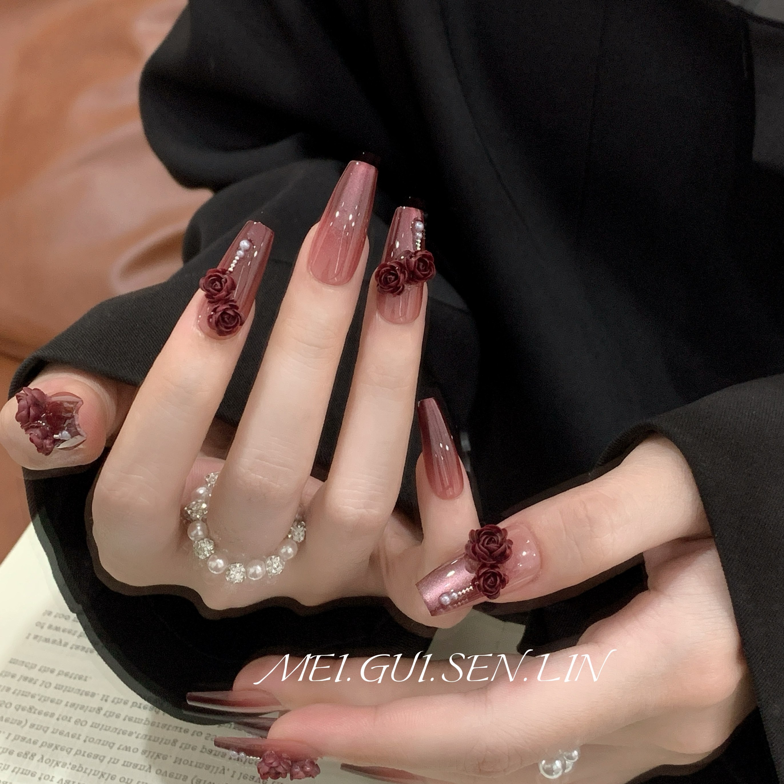 玫瑰森林酒渍玫瑰穿戴甲2026新款轻奢高级感法式显白长款美甲贴片,彩妆/香水/美妆工具,穿戴甲/甲片,淘宝优惠券,粉丝福利购,淘宝优惠卷