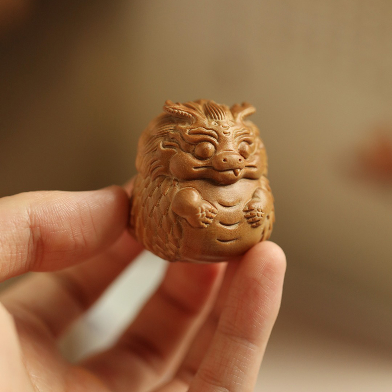 老山檀香龙宝宝手把件木雕小摆件