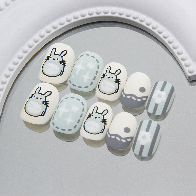 可爱清新短款动画龙猫美甲磨砂款儿童款穿戴甲假指甲成品可