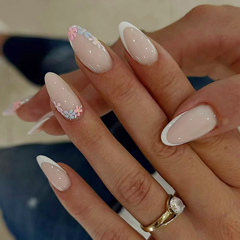 外贸清新奶白法式小花美甲欧美ins风穿戴甲甲片 press on nail