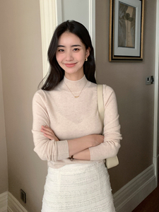 半高领羊绒衫女高奢秋冬套头短款上衣纯色保暖毛衣羊毛针织打底衫