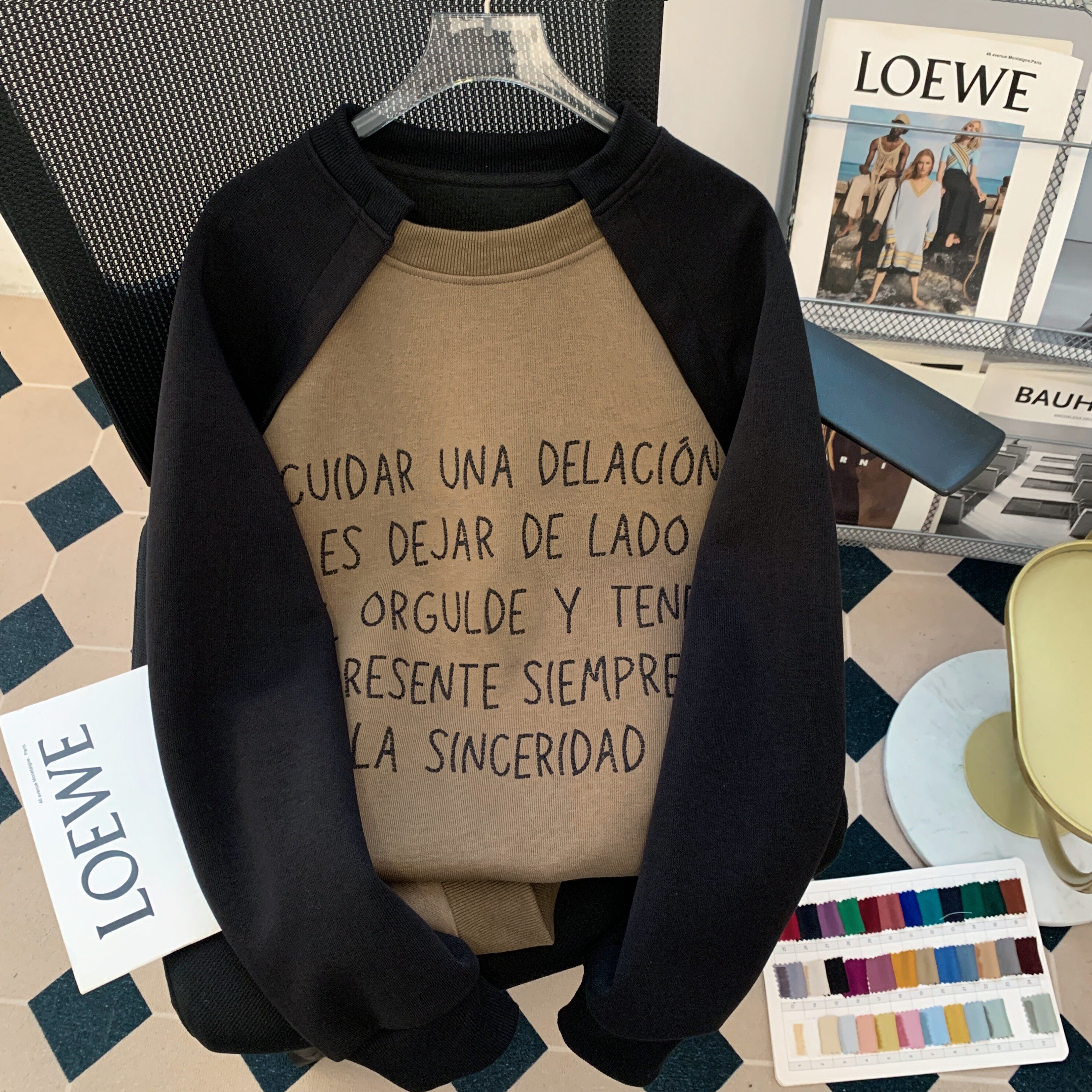 미국 복고풍 편지 인쇄 라운드 넥 스웨트 셔츠 가을 겨울 엔돌핀 스타일 캐주얼 기질 다목적 커플 긴팔 탑