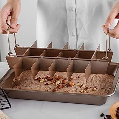 18 Cavity Nonstick Brownies Baking Pan with Built-In Slice