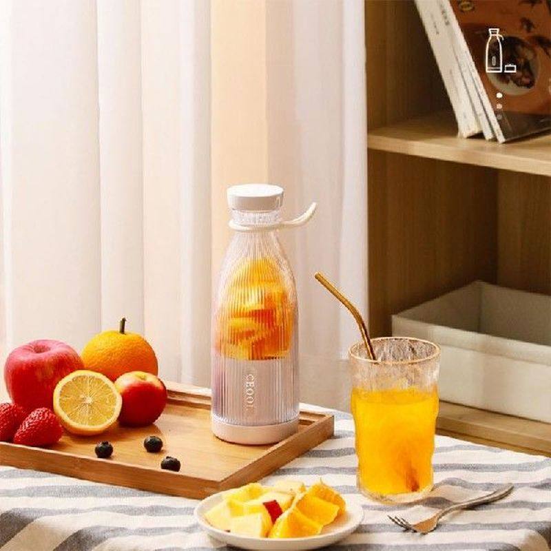 Portable Electric Juicer Usb Mini Fruit Mixers Juicers - 实物图