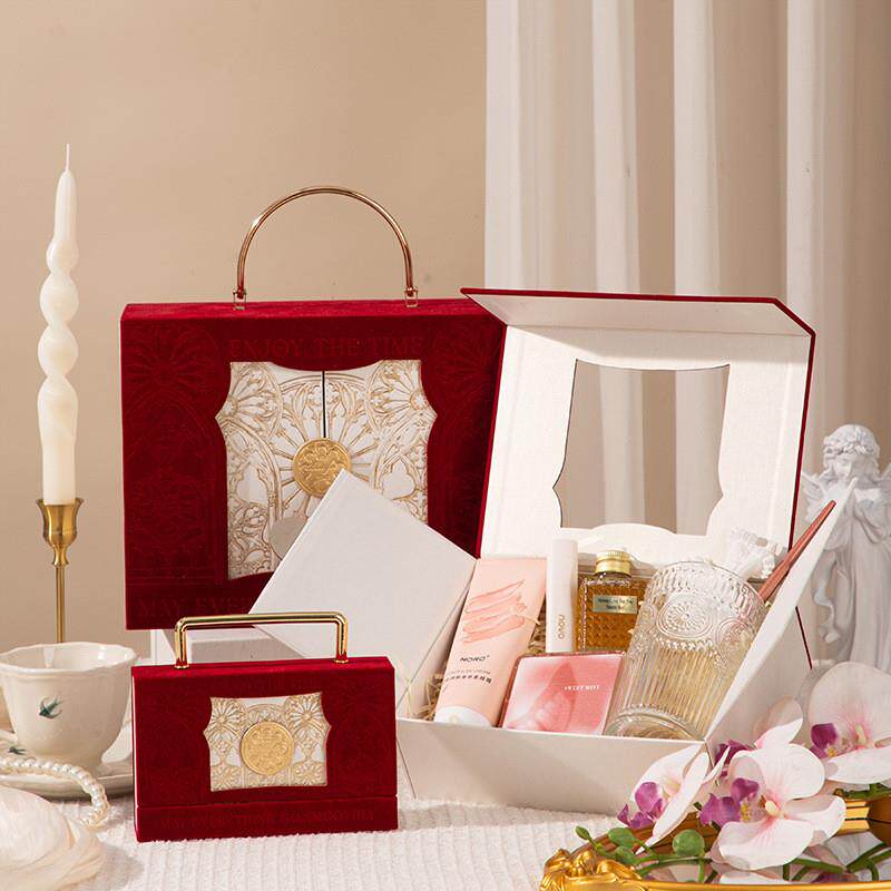 粉色简约欧式巴洛克绒面伴手礼盒手提浪漫喜糖盒情人节伴手礼空盒