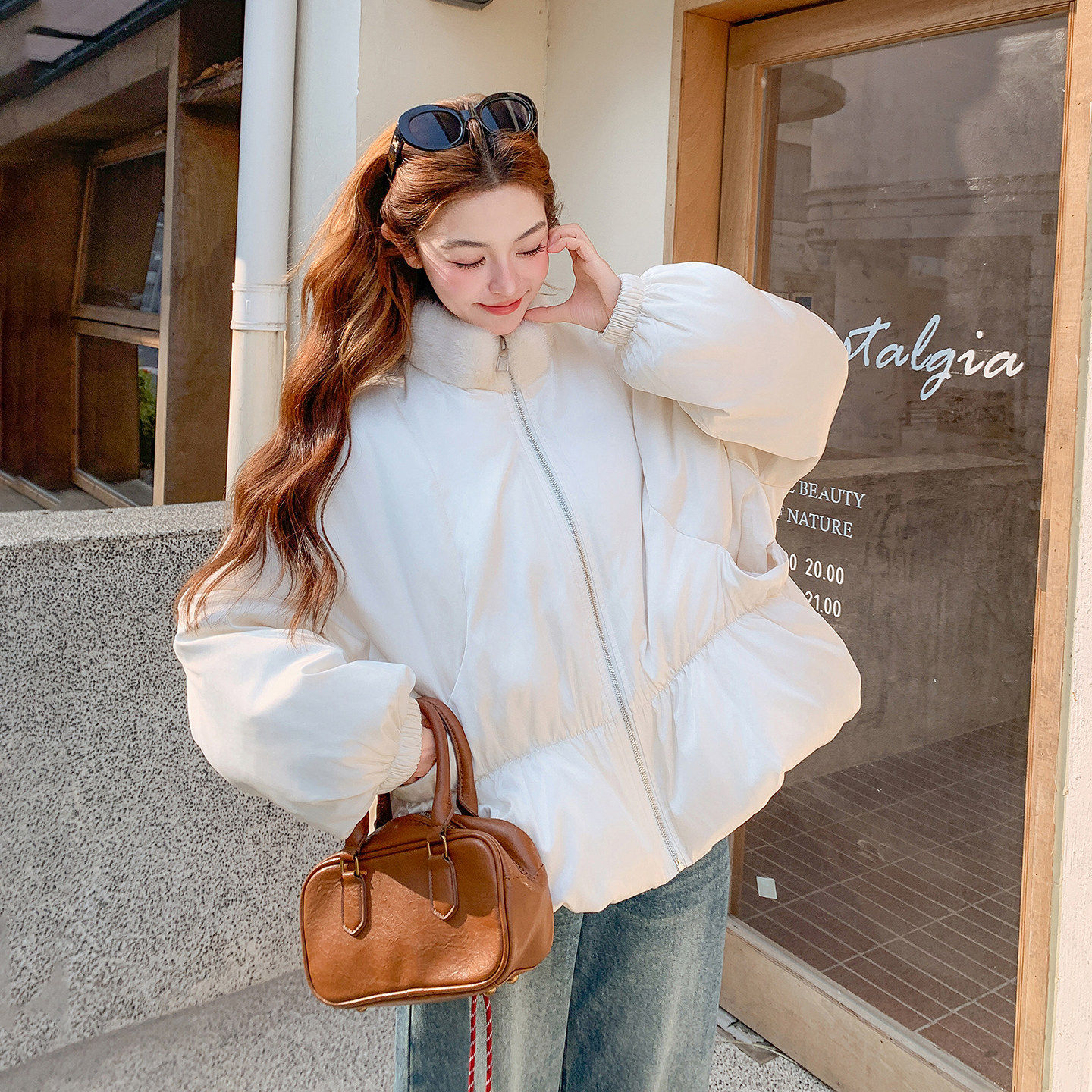 白色短款毛领羽绒服女款冬季2026新款小个子巨好看奶呼呼90绒外套