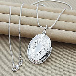 Silver Chain Necklace Silver jewelry Round Photo Locket Pend