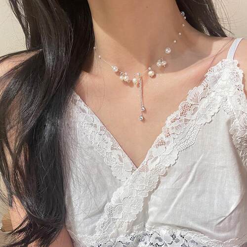Pearl necklace collarbone chain for women彷珍珠项炼 炼 女 锁