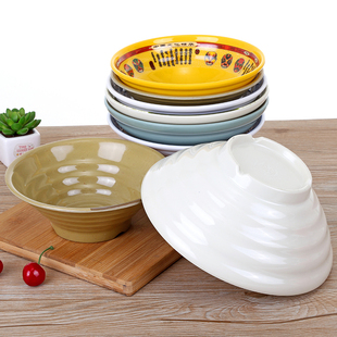 Thickening ramen bowl Korean Japanese restaurant use big