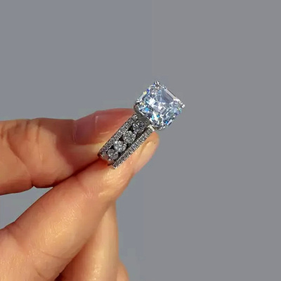 Hot Luxury Princess Cut Rings Women for Engagement