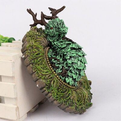 Horned Dragon Wall Sculpture Plant Dragon Resin Statues