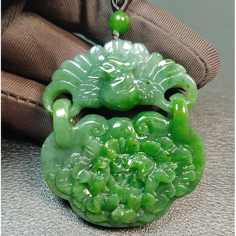 配证书包邮天然和田玉碧玉吊坠