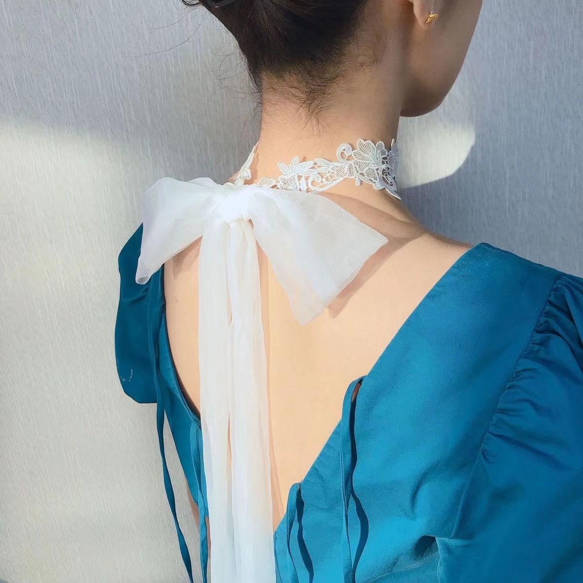 新品超仙镂空蕾丝白色花朵气质长款时尚系带绑带锁骨链choker颈带