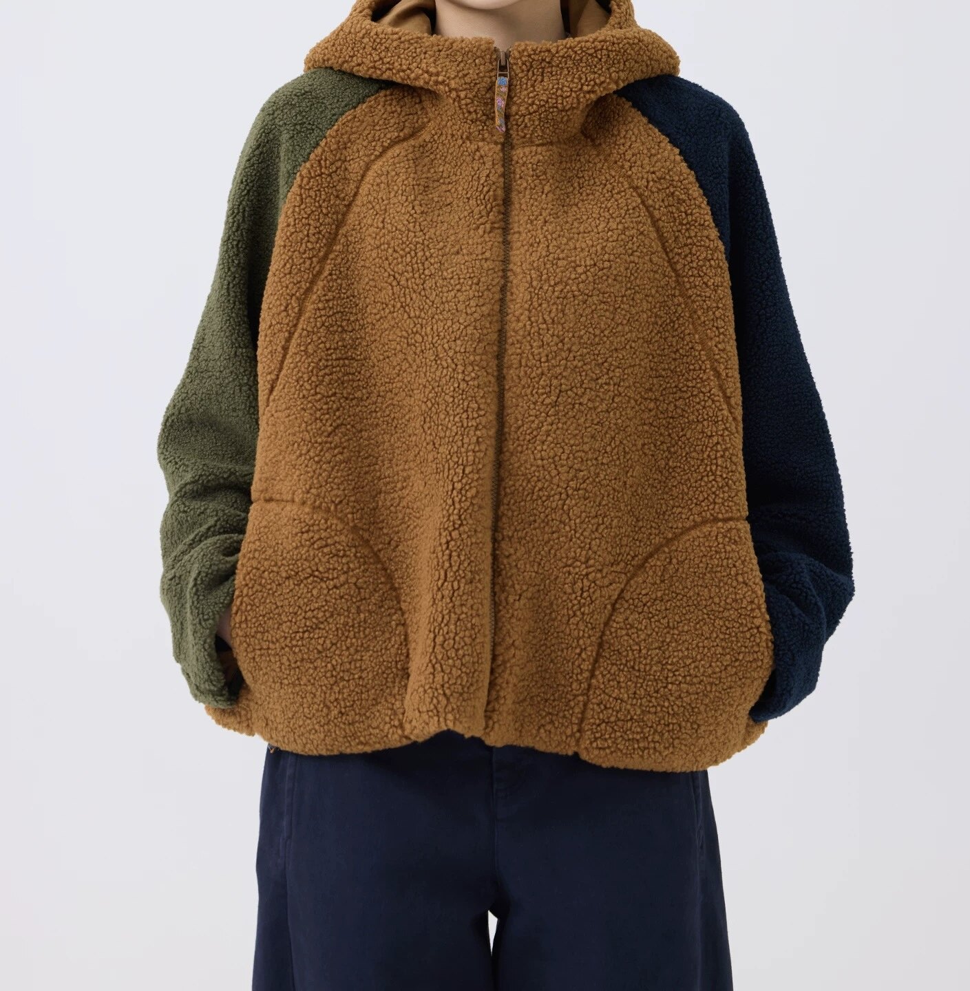 斯琴2025秋专柜正品拼色摇粒绒连帽拉链宽松外套拼接BEQS01364