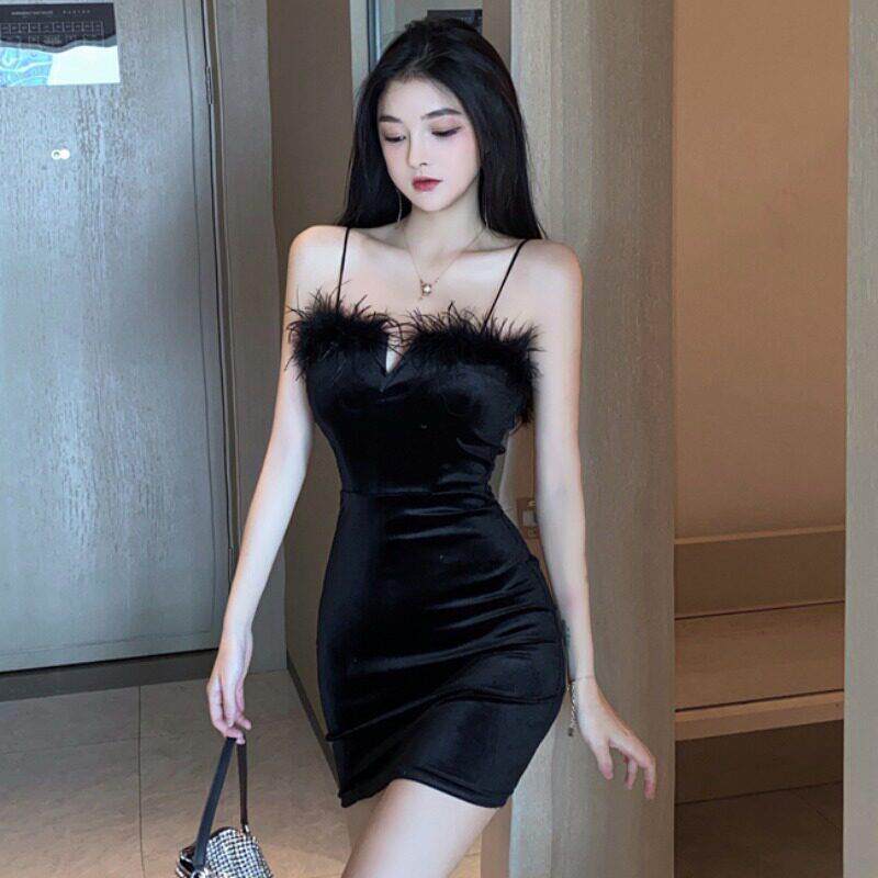 辣妹款小黑裙性感夜店修身显瘦丝绒领毛毛吊带短裙礼服连衣裙女