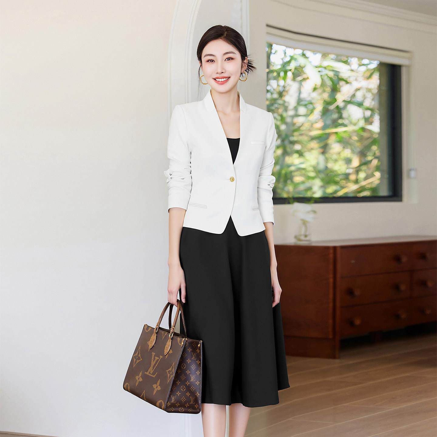 白色无领西装外套女夏薄款小香风气质高级感小个子职业西服套装裙