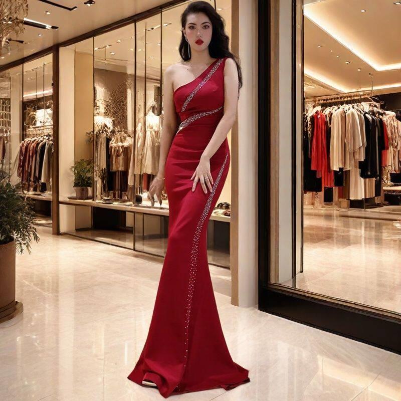 白色晚礼服裙2026夜店高级感露背轻奢时尚年会宴会主持人单肩鱼尾