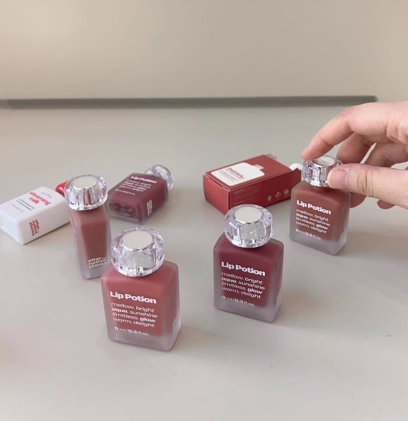 水光镜面唇釉满满ins风