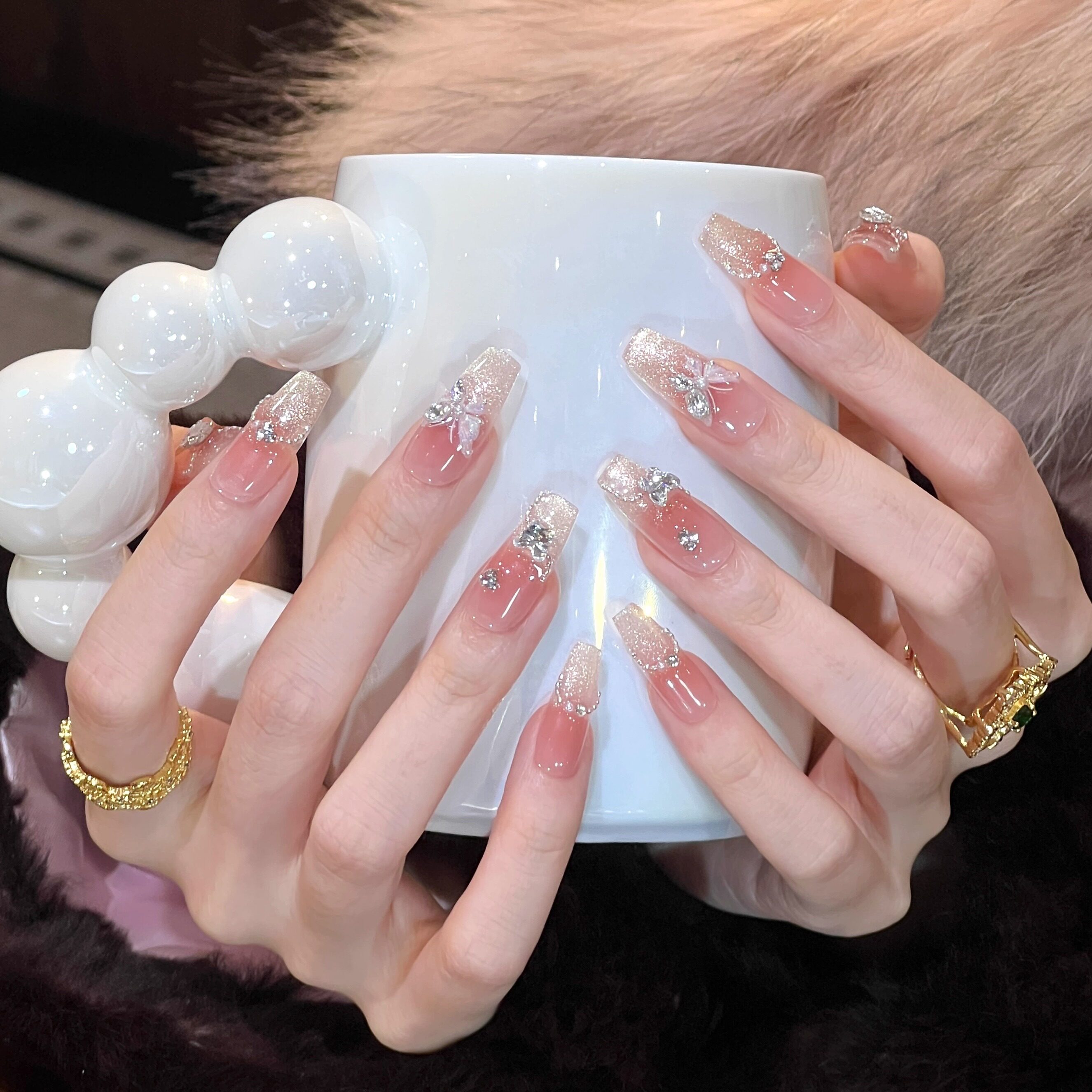 艺人纯欲香槟猫眼蝴蝶纯手工美甲穿戴甲中长款显白高级感指甲贴片,彩妆/香水/美妆工具,穿戴甲/甲片,淘宝优惠券,粉丝福利购,淘宝优惠卷