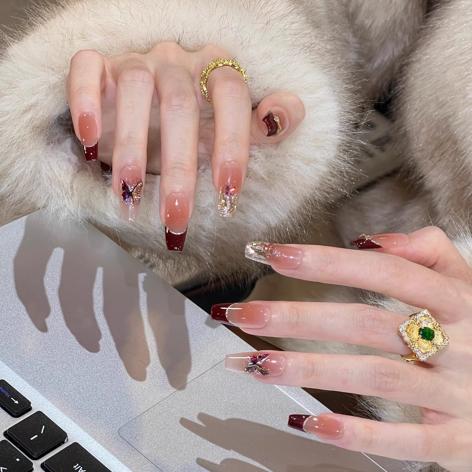 艺人秋冬红蝶显白纯手工美甲穿戴甲中长款法式猫眼高级感指甲贴片,彩妆/香水/美妆工具,穿戴甲/甲片,淘宝优惠券,粉丝福利购,淘宝优惠卷