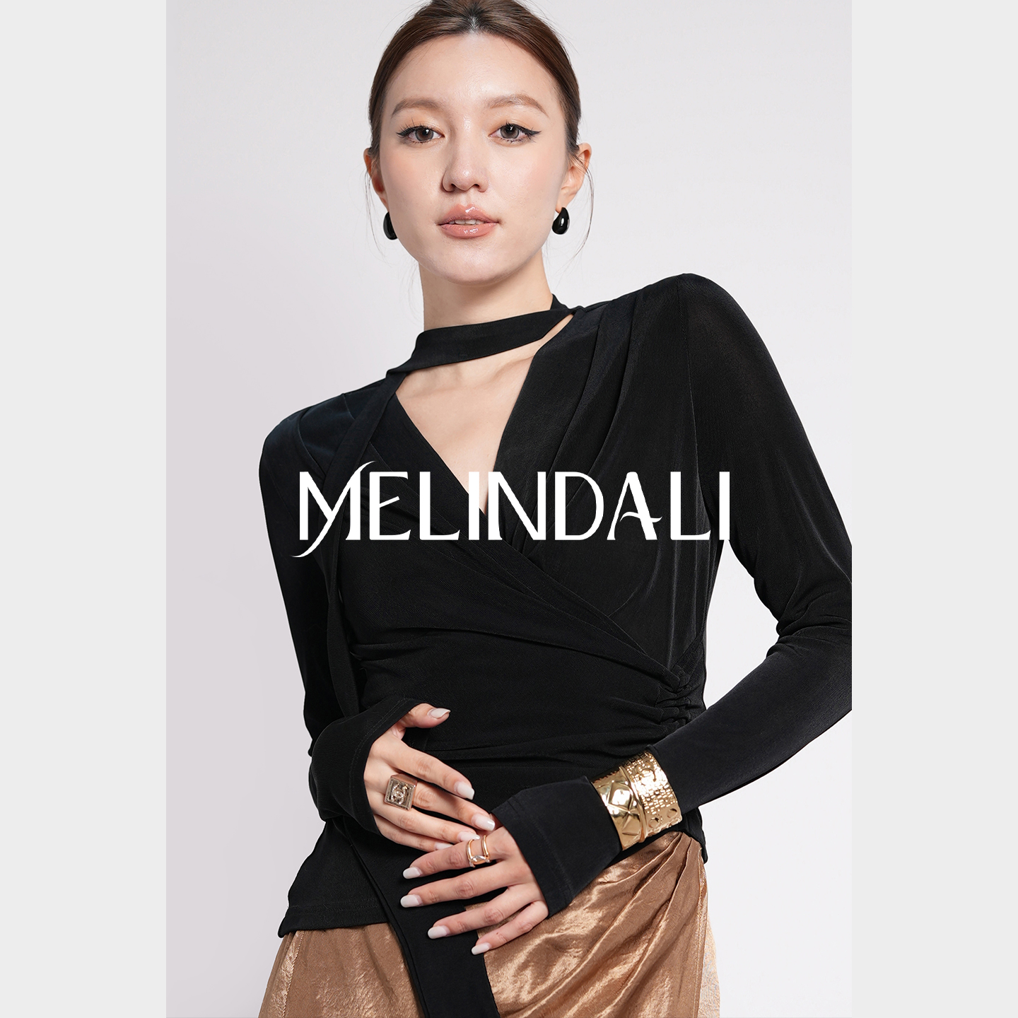 MELINDA LI【法式美人】通勤优雅气质重磅醋酸飘带V领针织上衣