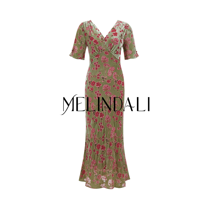 MELINDA LI【知否】早秋法式轻奢桑蚕真丝丝绒烂花V领A摆连衣裙