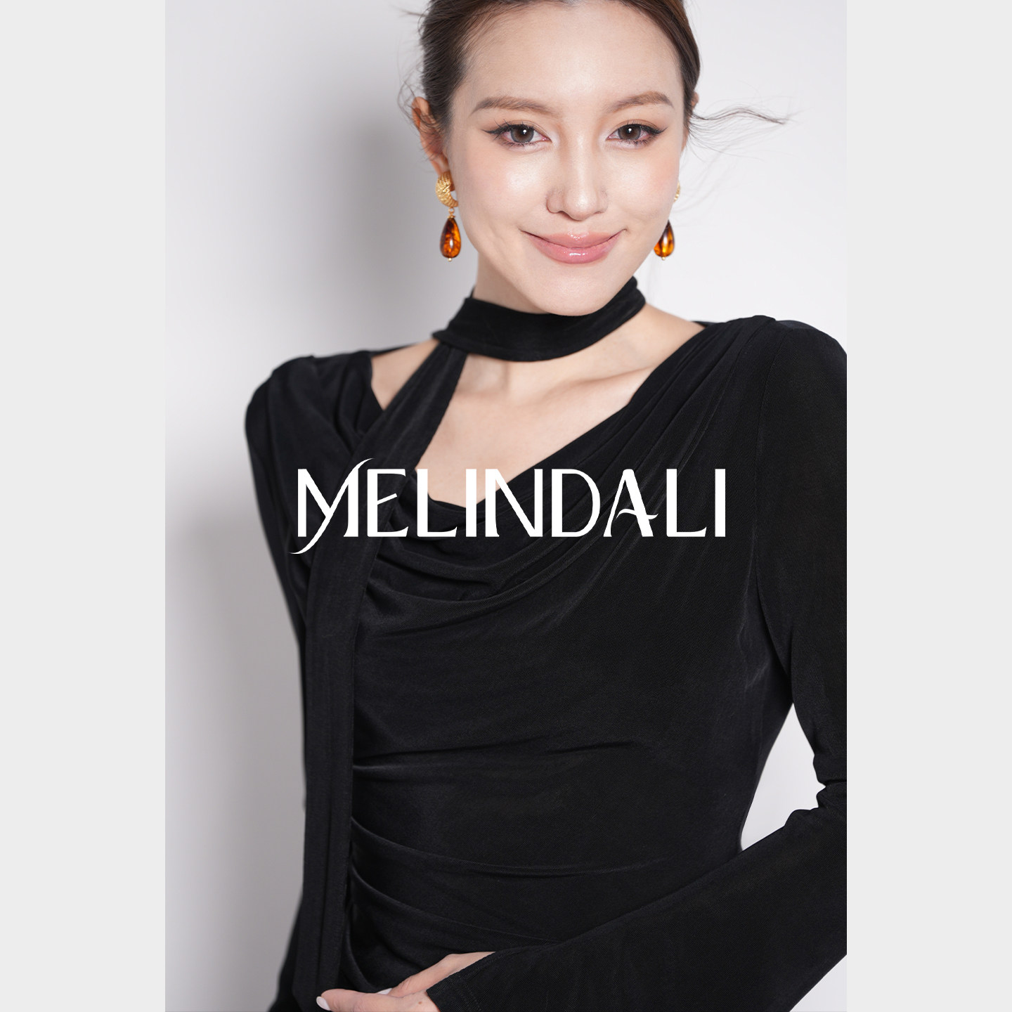 MELINDA LI【法式美人】通勤优雅气质重磅醋酸飘带V领针织上衣