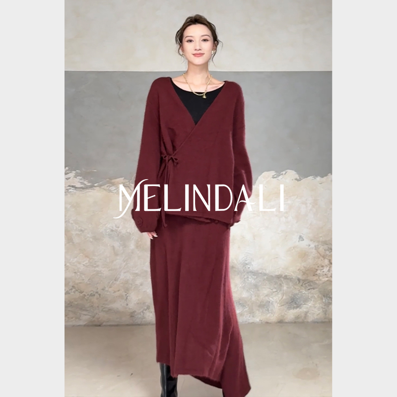 MELINDA LI【绒绒山茶】法式绵羊毛斜襟钩花灯笼毛衣开衫半裙套装