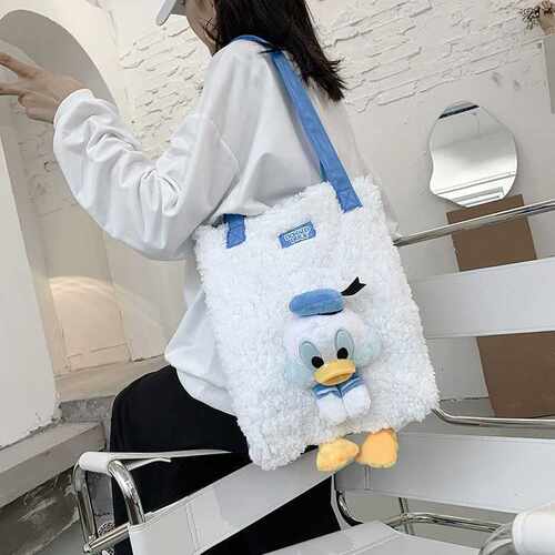 2020 new Donald Duck cute plush handbag Donald Duck plush s