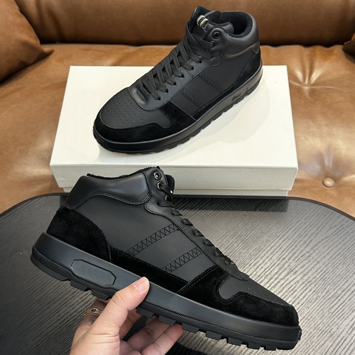 Brion跨境新款头层牛皮男士鞋轻质潮流跑步舒适百搭休闲运动男鞋