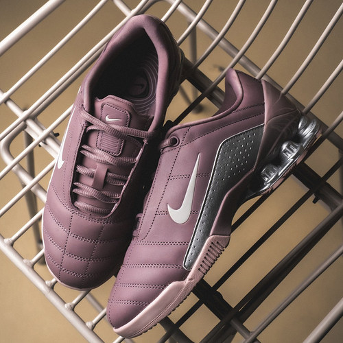 NikeDonnaTotal90Shox运动鞋