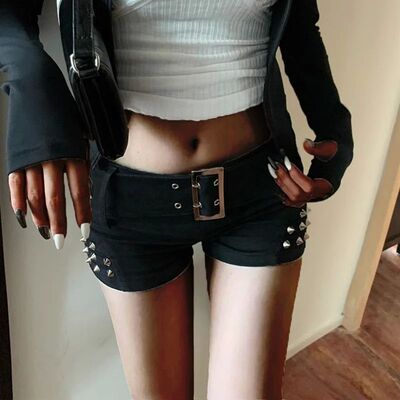 铆钉紧身牛仔短裤女Riveted elastic hot pants and denim shorts
