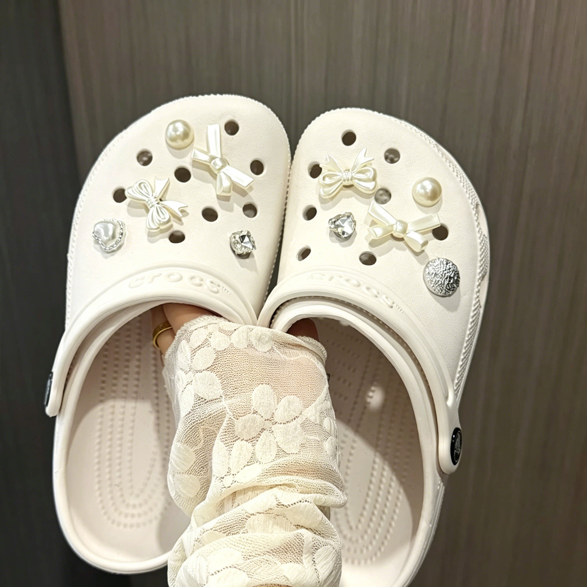 蝴蝶结洞洞鞋配饰diy拖鞋钻石鞋花适配crocs卡骆驰装饰配件高级感