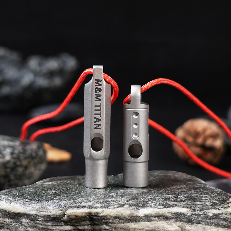 纯钛口哨超轻便携高音频哨子