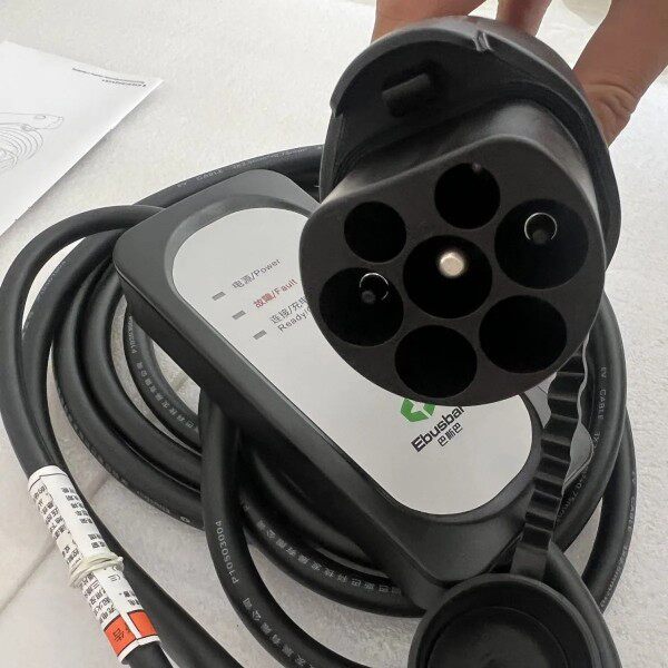 众泰e200华泰xev260充电枪家用慢充器充电器随车充巴斯巴充电枪
