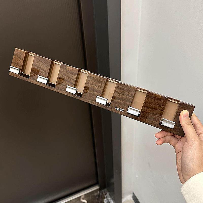 感门后挂钩免打孔粘钩胡桃木纹钢琴键联排